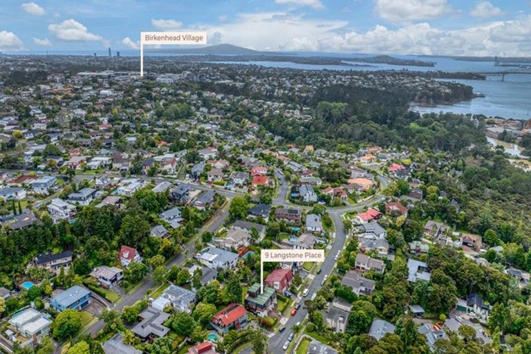 Photo of property in 9 Langstone Place, Chatswood, Auckland, 0626
