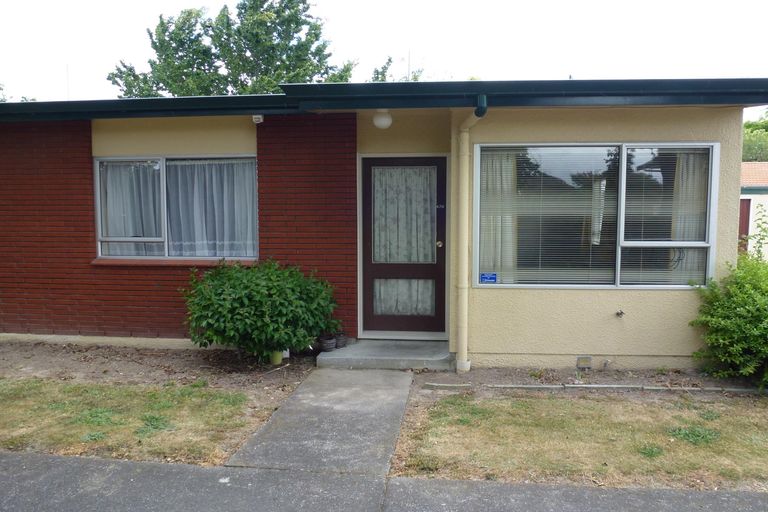 Photo of property in 3/470 Featherston Street, Palmerston North, 4414