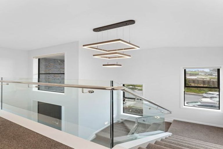 Photo of property in 7 Lawson Creek Street, Massey, Auckland, 0614