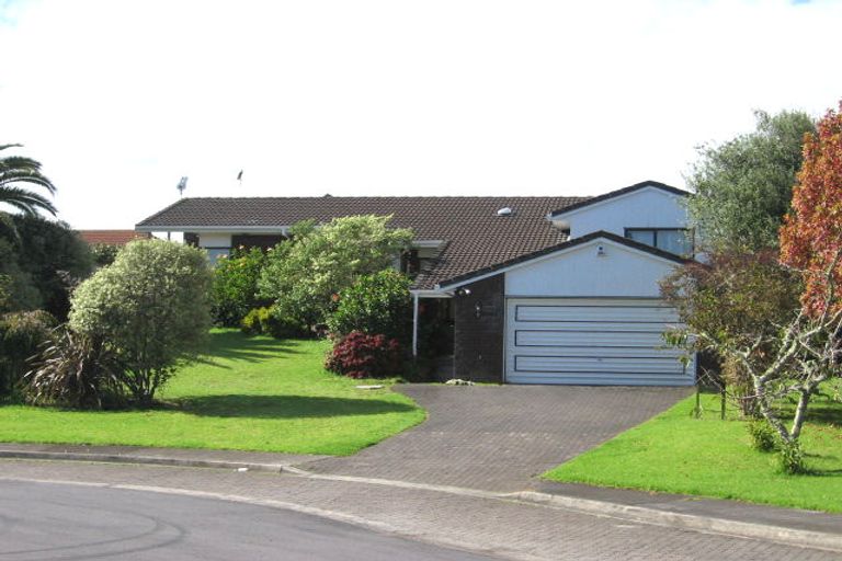 Photo of property in 5 Gardenia Grove, Half Moon Bay, Auckland, 2012