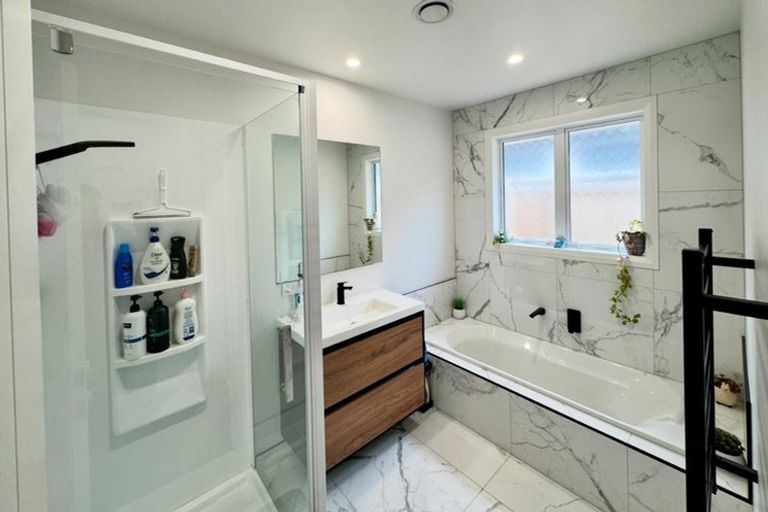 Photo of property in 50 Freedom Drive, Kelvin Grove, Palmerston North, 4414