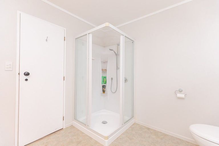 Photo of property in 8a Peakes Road, Saint Johns Hill, Whanganui, 4501