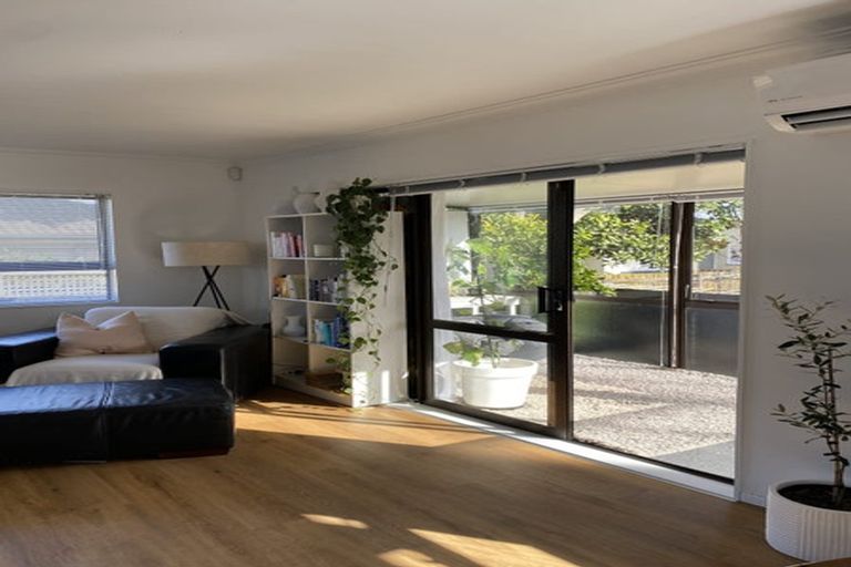 Photo of property in 4/327 Great South Road, Papakura, 2110