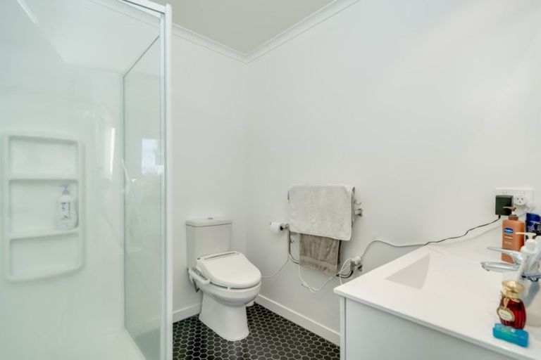 Photo of property in 17 Simms Close, Pyes Pa, Tauranga, 3112