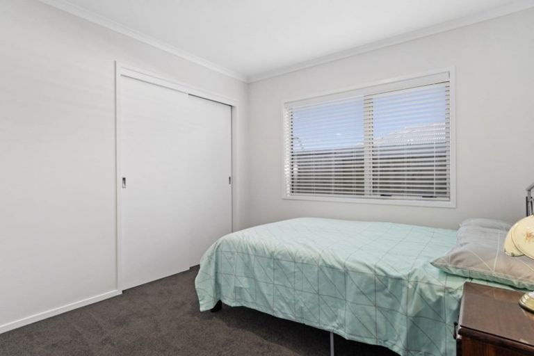 Photo of property in 15 Kahuparere Crescent, Pyes Pa, Tauranga, 3112