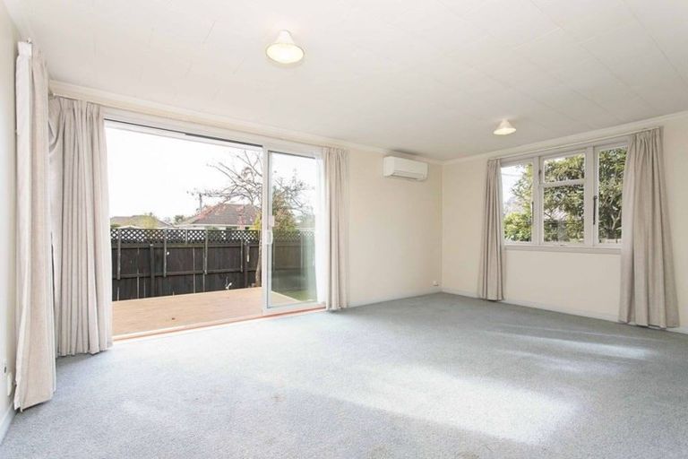 Photo of property in 1/436 Greers Road, Northcote, Christchurch, 8052