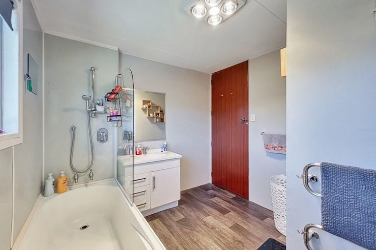 Photo of property in 180 Harvey Street, Grasmere, Invercargill, 9810