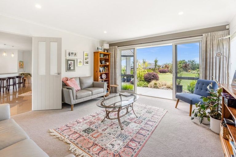 Photo of property in 9 Summerfield Way, Parahaki, Whangarei, 0112