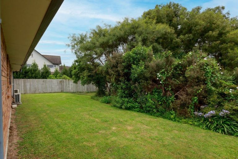 Photo of property in 112 Saint James Drive, Huntington, Hamilton, 3210