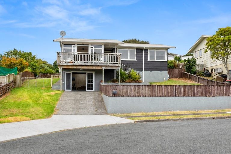 Photo of property in 3 Granby Place, Westown, New Plymouth, 4310
