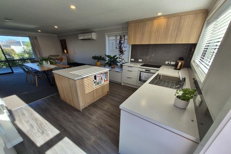 Photo of property in 1/23 Dunedin Street, Redwood, Christchurch, 8051