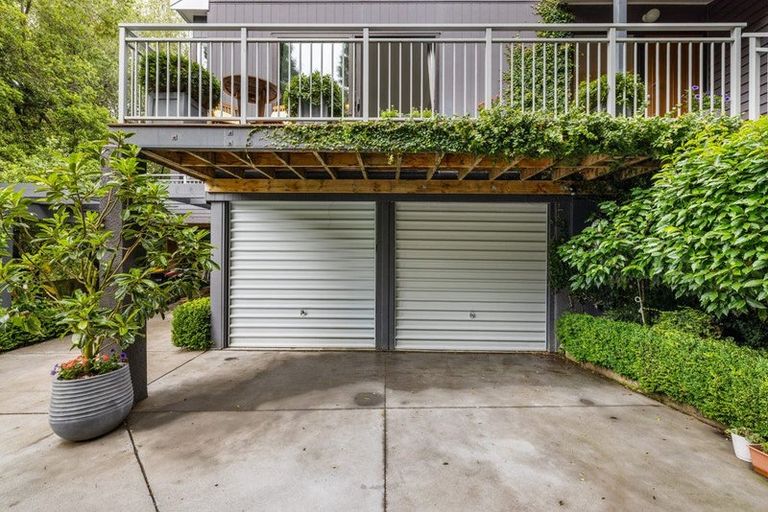 Photo of property in 102 Bowenvale Avenue, Cashmere, Christchurch, 8022