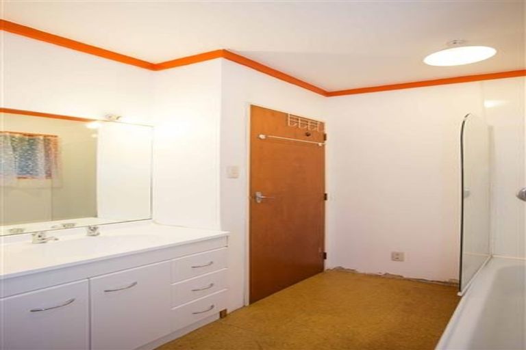 Photo of property in 3/106 Owhiro Bay Parade, Owhiro Bay, Wellington, 6023