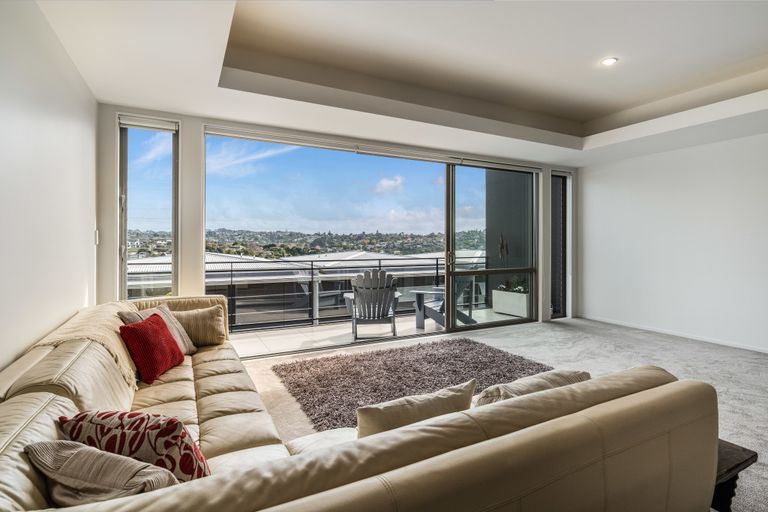 Photo of property in 4/49 Browns Road, Browns Bay, Auckland, 0630