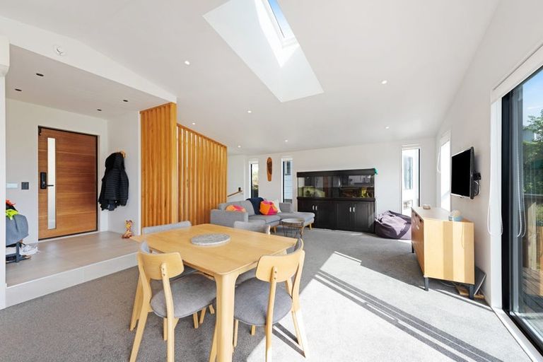 Photo of property in 12a Marjory Close, Broadmeadows, Wellington, 6035