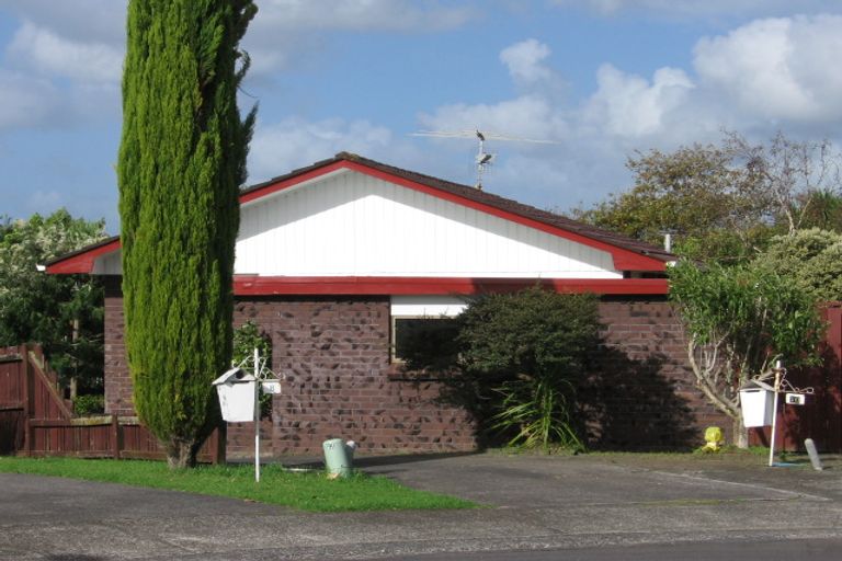 Photo of property in 10 Rene Place, Sunnyhills, Auckland, 2010