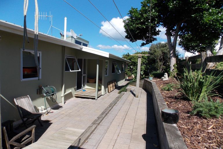 Photo of property in 126b Athenree Road, Athenree, Katikati, 3177