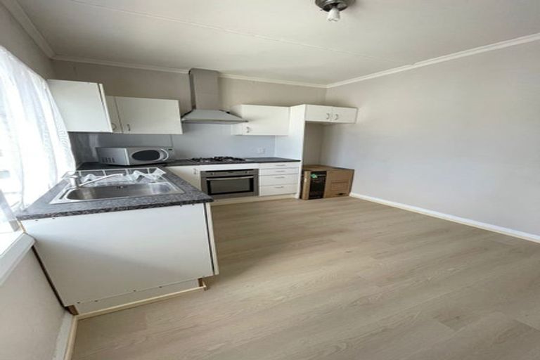 Photo of property in 86 Nikau Street, New Lynn, Auckland, 0600