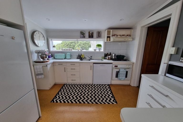 Photo of property in 8 Saint Mary Street, Thorndon, Wellington, 6011