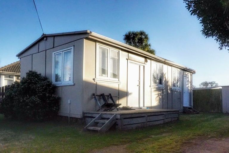 Photo of property in 33 Lister Crescent, Maraenui, Napier, 4110