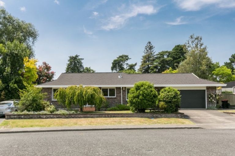 Photo of property in 21 Reeve Drive, Havelock North, 4130