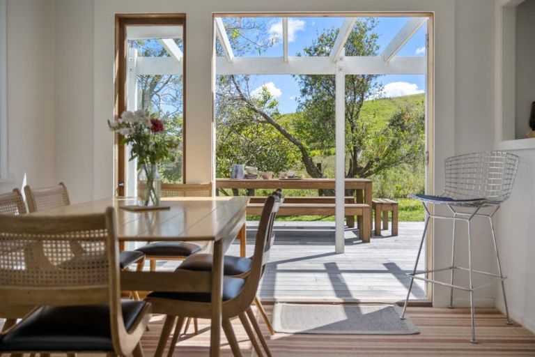 Photo of property in 105 Tongue Farm Road, Matakana, 0985