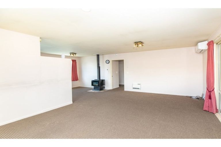 Photo of property in 681 Main North Road, Belfast, Christchurch, 8051