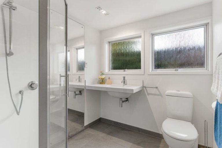 Photo of property in 1/10 Chevron Place, Ilam, Christchurch, 8041