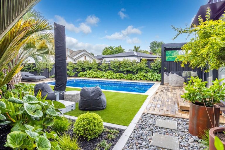 Photo of property in 43 Saint Andrews Terrace, St Andrews, Hamilton, 3200