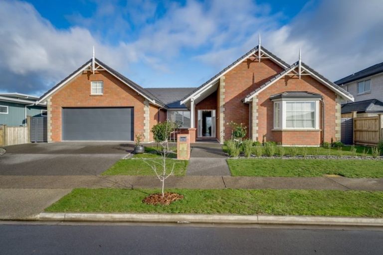 Photo of property in 79 Penetaka Heights, Pyes Pa, Tauranga, 3112