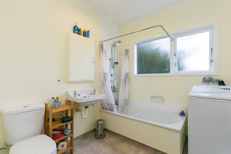 Photo of property in 1/22 Edgeware Road, Wilton, Wellington, 6012