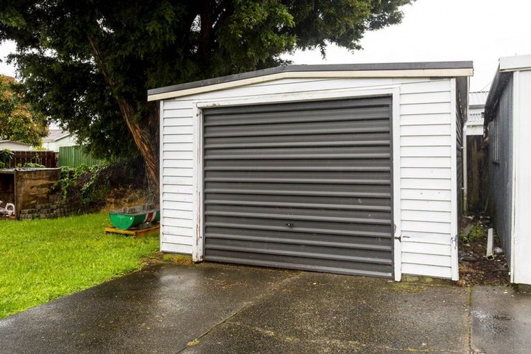 Photo of property in 2/37 Tararua Street, Trentham, Upper Hutt, 5018