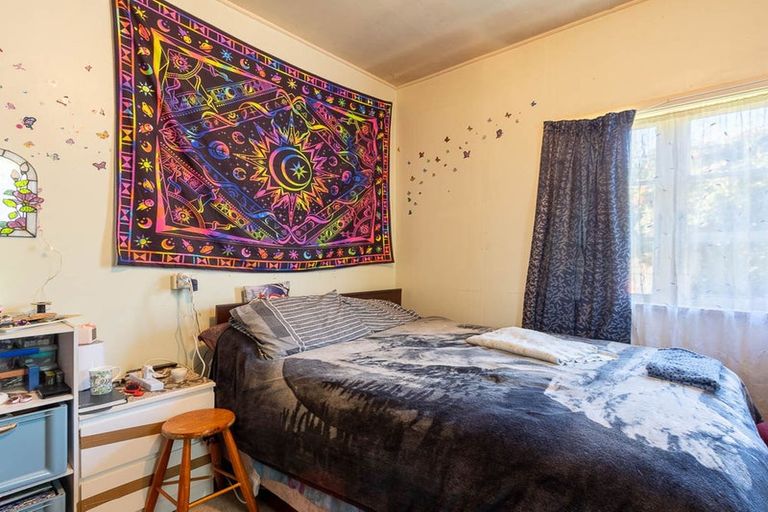 Photo of property in 47 Kirk Street, Otaki, 5512