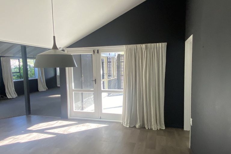 Photo of property in 2/26 Christie Crescent, Havelock North, 4130