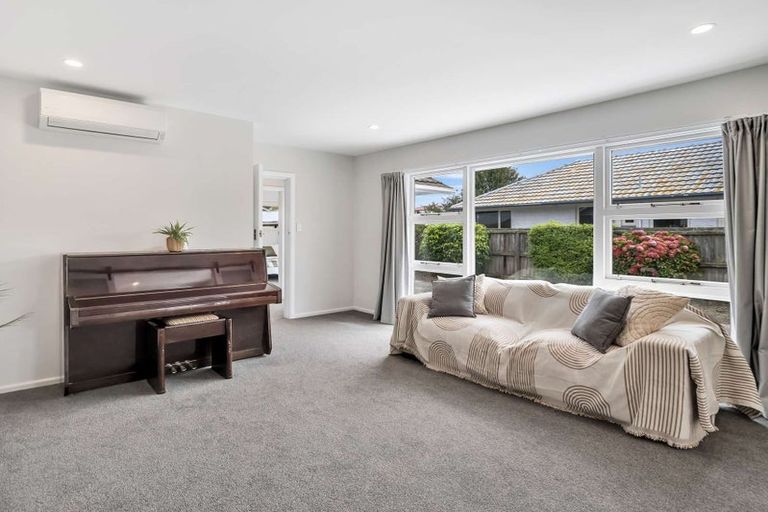 Photo of property in 23 Woodbury Street, Avonhead, Christchurch, 8042