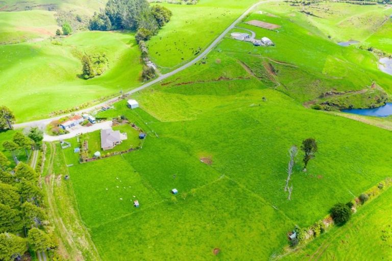 Photo of property in 617a Kaipikari Road, Urenui, 4375