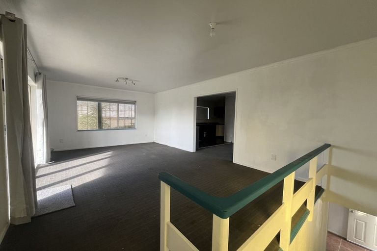 Photo of property in 50 Colwill Road, Massey, Auckland, 0614