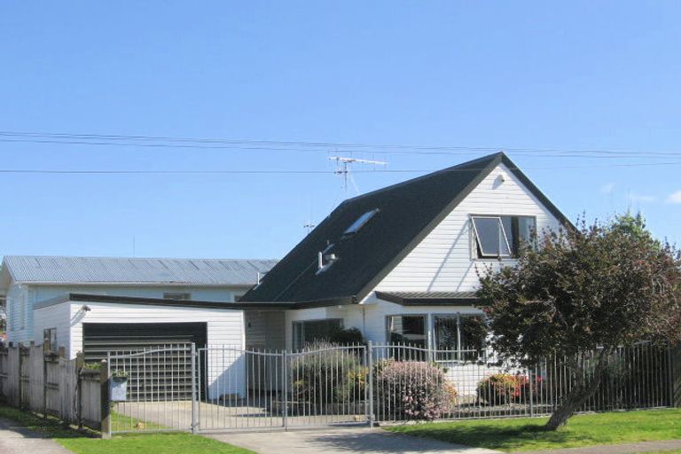 Photo of property in 7b Hawea Street, Mount Maunganui, 3116