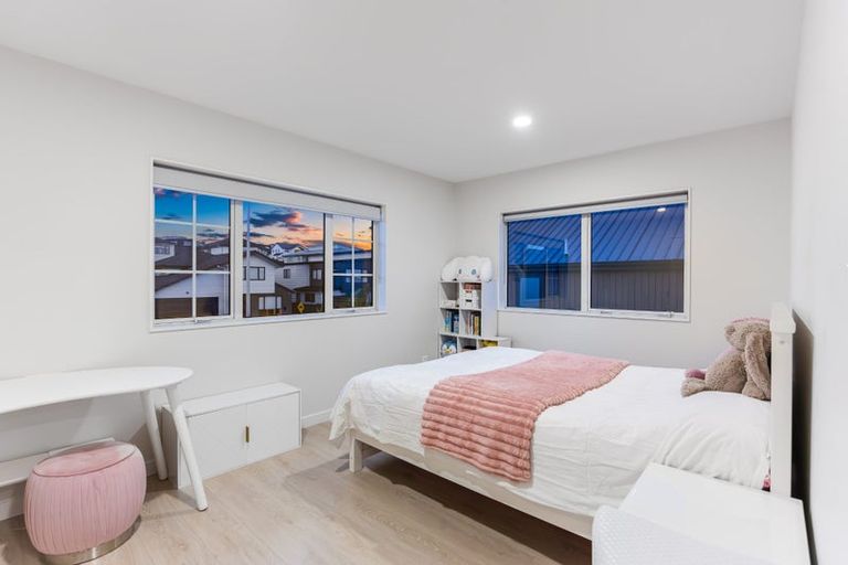 Photo of property in 11 Keel Street, Long Bay, Auckland, 0630