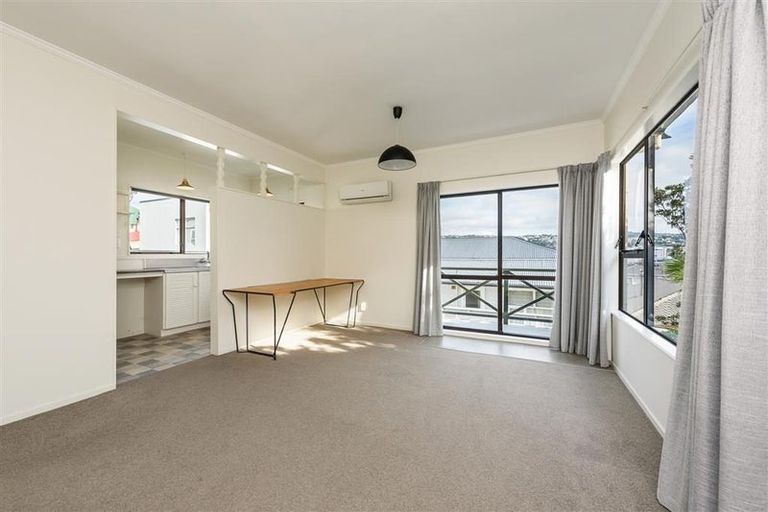 Photo of property in 6/51 Austin Street, Mount Victoria, Wellington, 6011