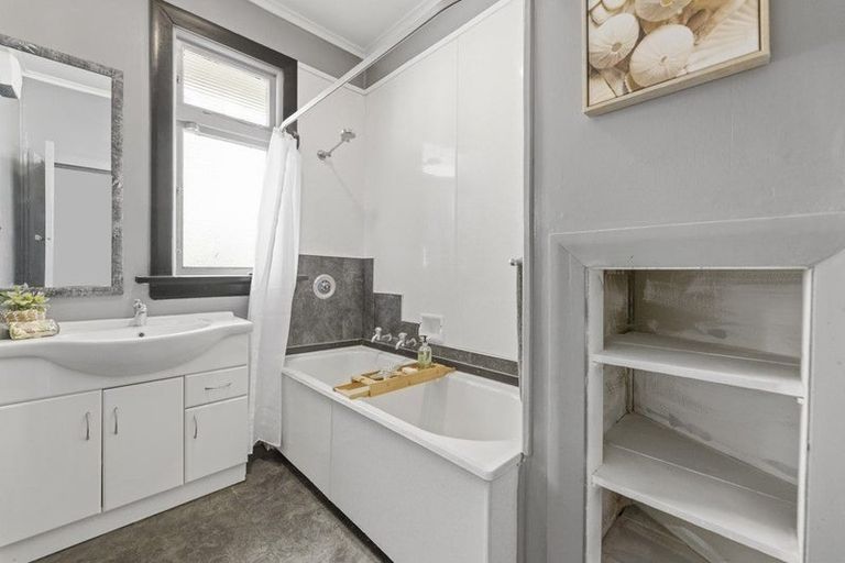 Photo of property in 14 Nottingham Crescent, Calton Hill, Dunedin, 9012