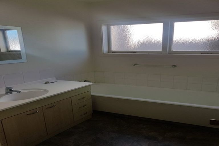 Photo of property in 1 Redwood Place, Oxford, 7430