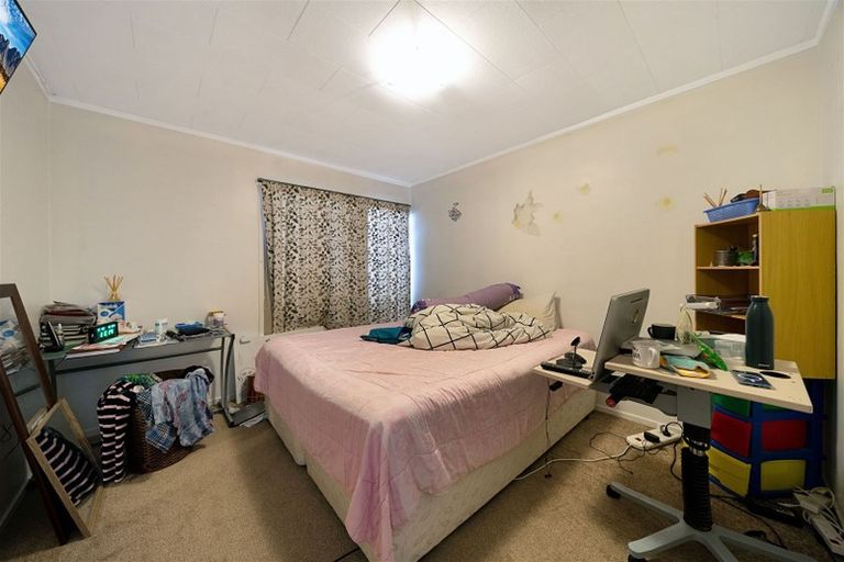 Photo of property in 76 Wickman Way, Mangere East, Auckland, 2024