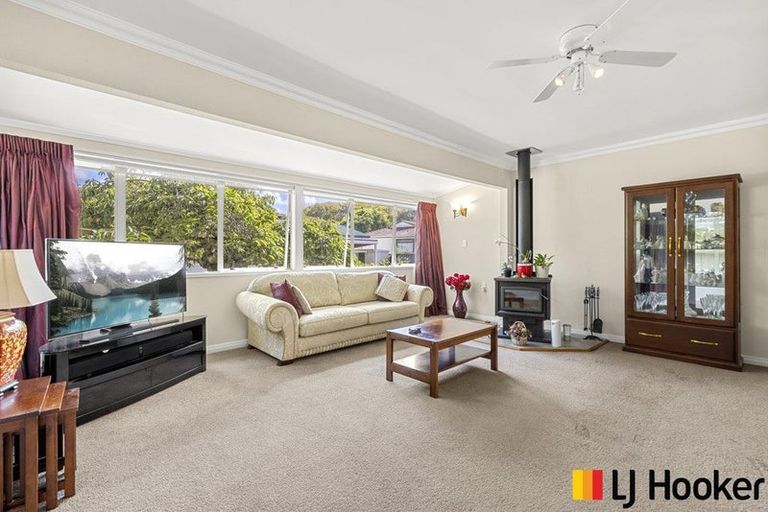 Photo of property in 12 Carnoustie Drive, Wattle Downs, Auckland, 2103