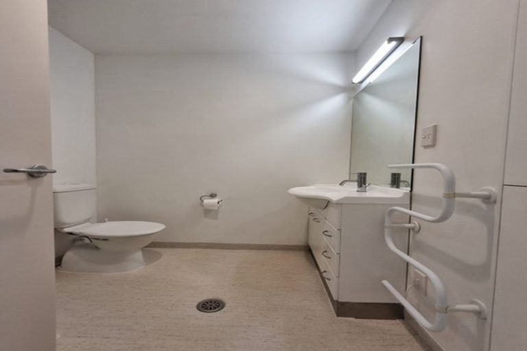 Photo of property in Gilmer Terrace Car Park, 412/9 Gilmer Terrace, Wellington Central, Wellington, 6011