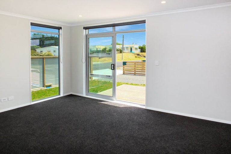 Photo of property in 29 Pratt Avenue, Foxton Beach, Foxton, 4815
