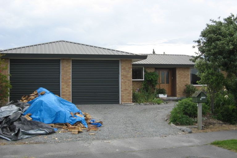 Photo of property in 14 Clifford Place, Amberley, 7410