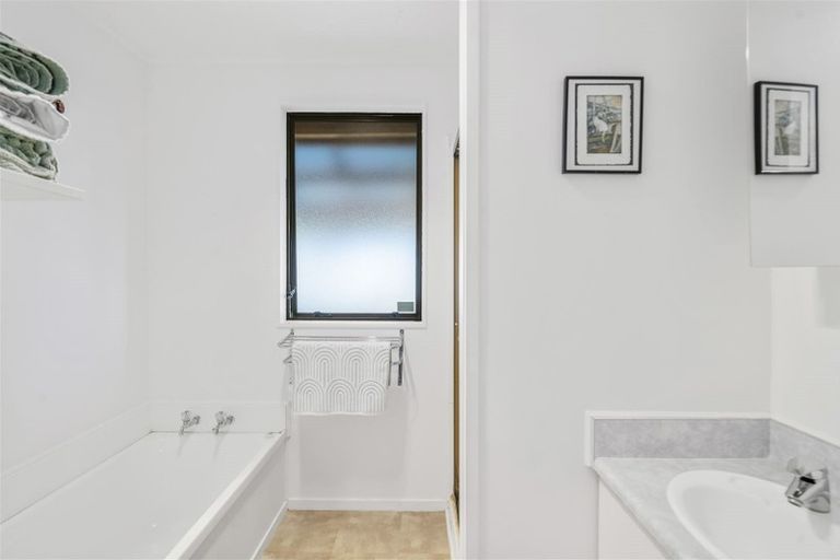 Photo of property in 31 Penion Drive, Flat Bush, Auckland, 2023