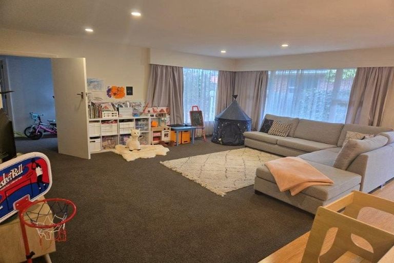 Photo of property in 13 Holliss Avenue, Cashmere, Christchurch, 8022