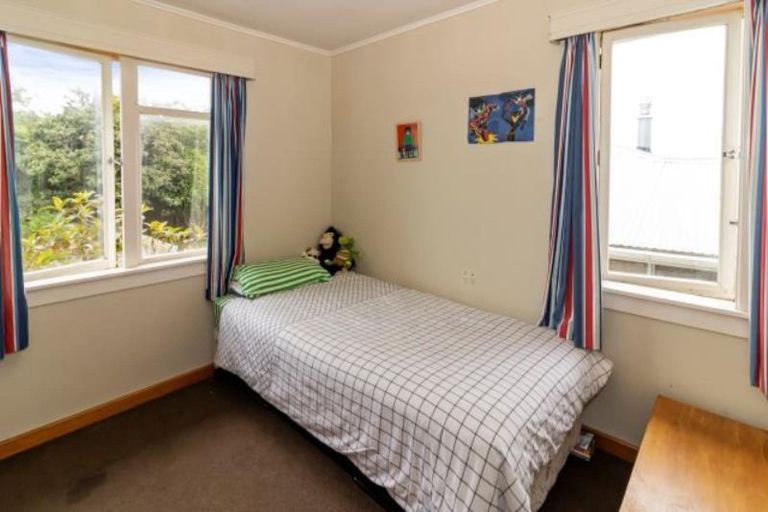 Photo of property in 73 Bayly Road, Blagdon, New Plymouth, 4310